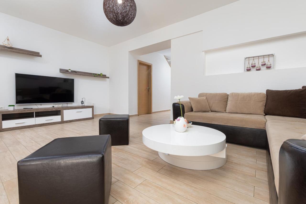 Kuca Lana Apartment Medulin Luaran gambar